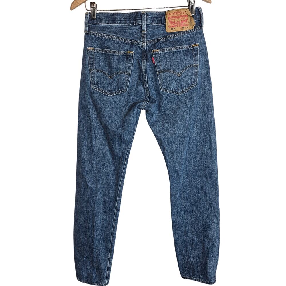 Levis Classic 501 Button Fly Men's Straight Leg Denim Jeans 100% Cotton 29 x 32 - Picture 4 of 7